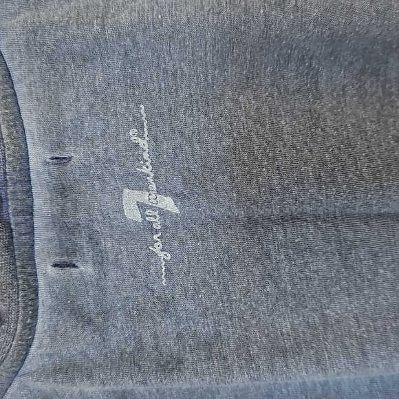 7 For All Mankind Faded  Distressed Blue V-Neck Tee Sz 7 - Picture 4 of 5